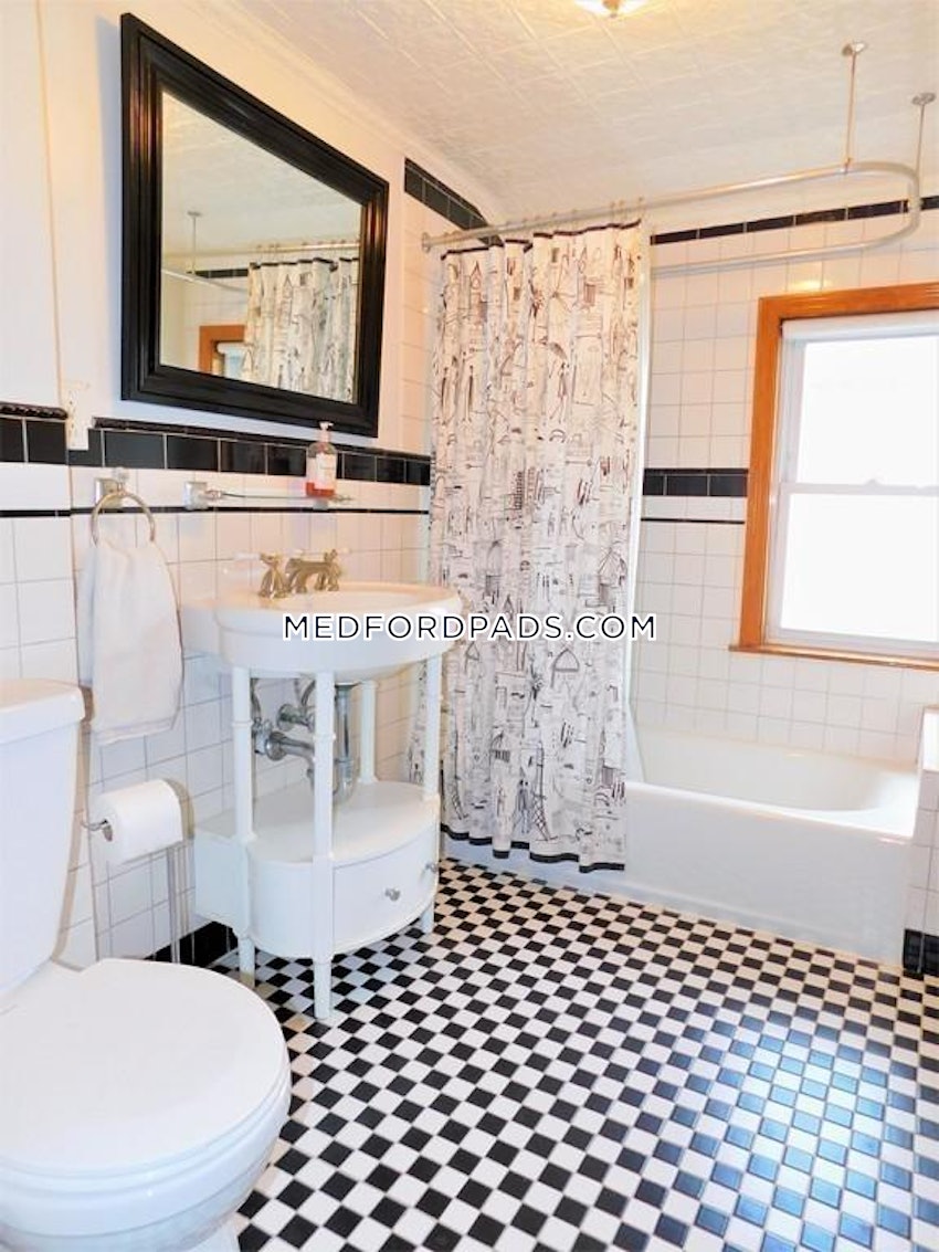 MEDFORD - MEDFORD SQUARE - 4 Beds, 2 Baths - Image 36