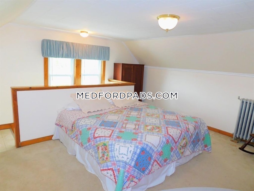 MEDFORD - MEDFORD SQUARE - 4 Beds, 2 Baths - Image 32