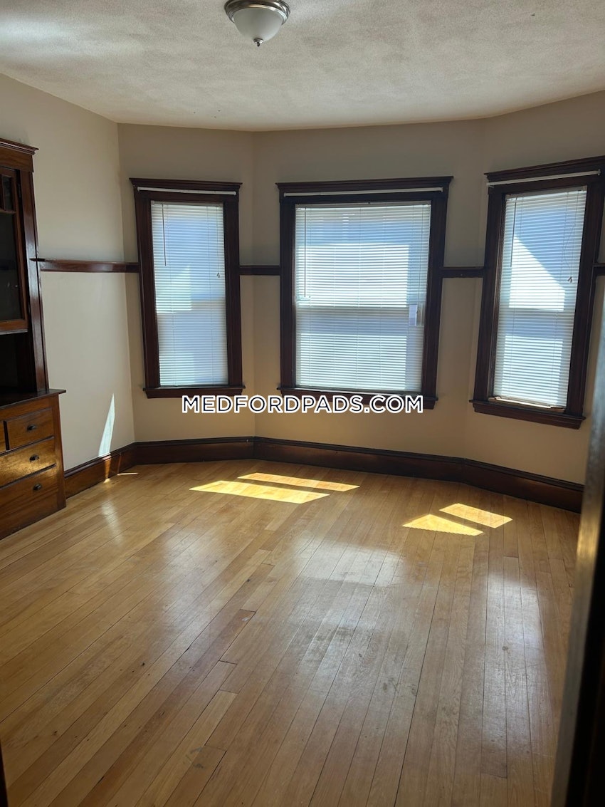 MEDFORD - TUFTS - 1 Bed, 1 Bath - Image 72