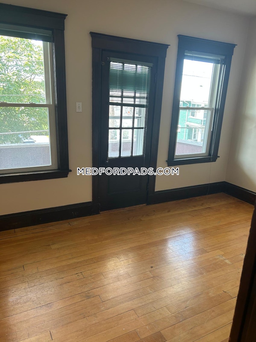 MEDFORD - TUFTS - 1 Bed, 1 Bath - Image 53