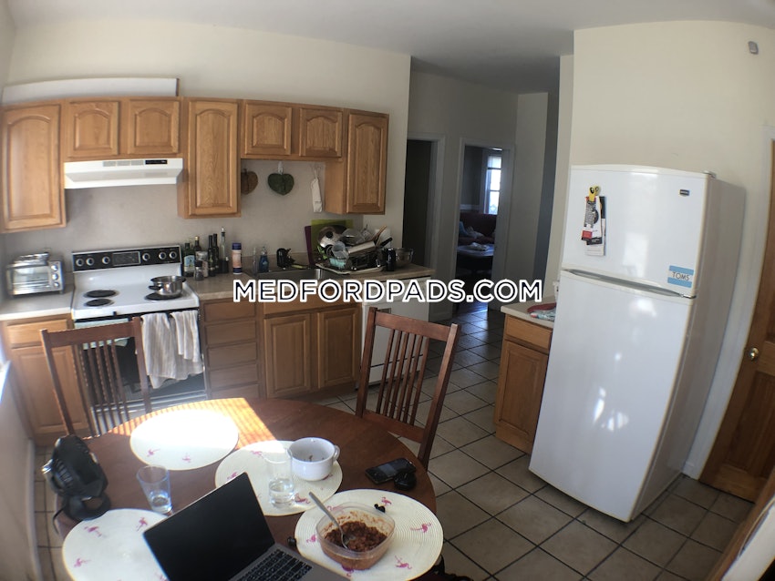 MEDFORD - TUFTS - 4 Beds, 1 Bath - Image 3