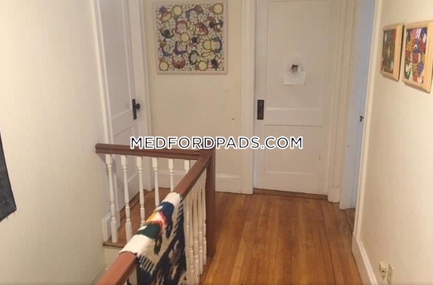 MEDFORD - TUFTS - 3 Beds, 2 Baths - Image 7