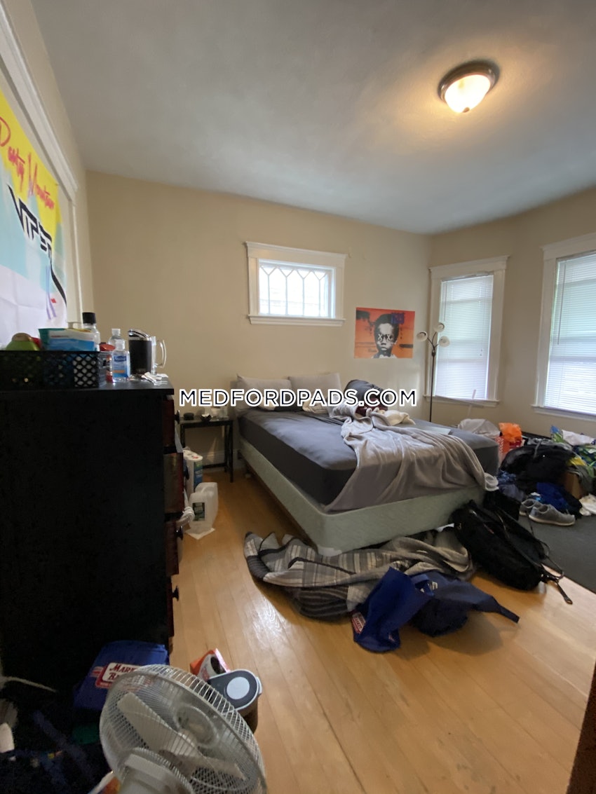 MEDFORD - TUFTS - 1 Bed, 1 Bath - Image 42