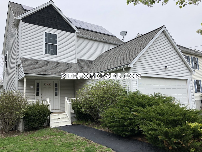 MEDFORD - WELLINGTON - 4 Beds, 2.5 Baths - Image 35