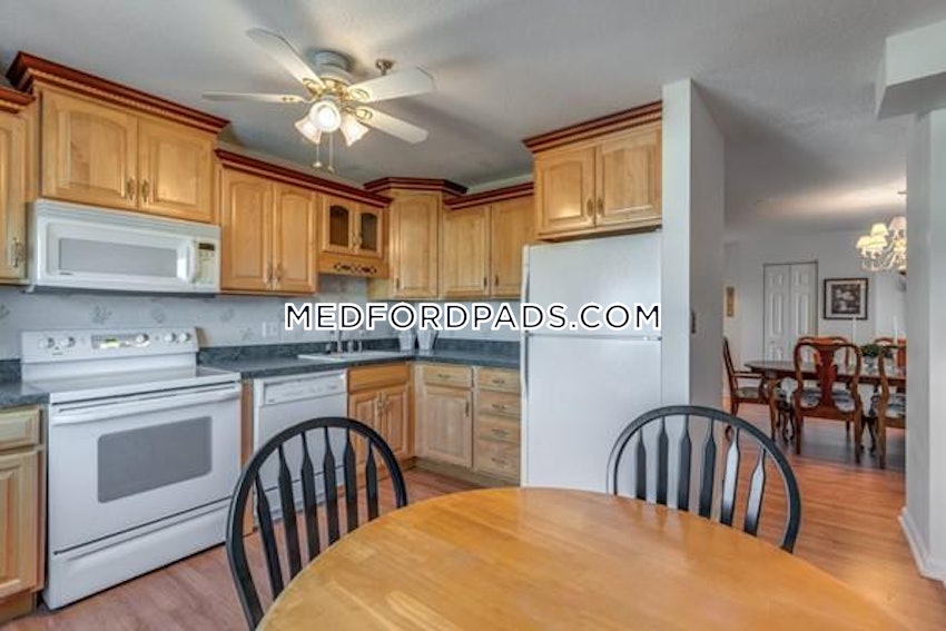 MEDFORD - WELLINGTON - 2 Beds, 2 Baths - Image 11