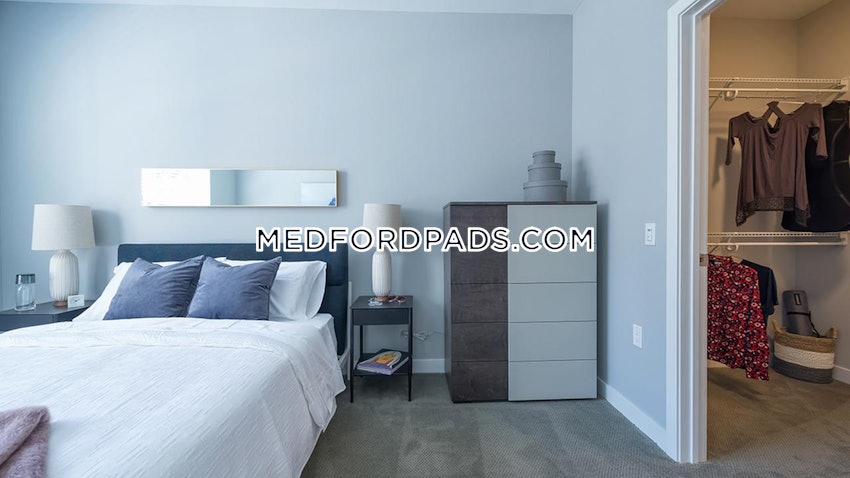 MEDFORD - WELLINGTON - 2 Beds, 2 Baths - Image 3