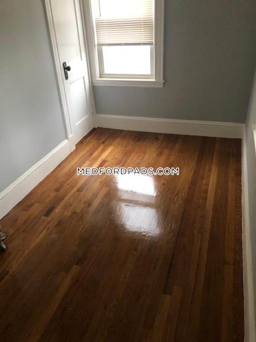 MEDFORD - WELLINGTON - 2 Beds, 1 Bath - Image 63