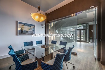 Rivers Edge Dr. Medford