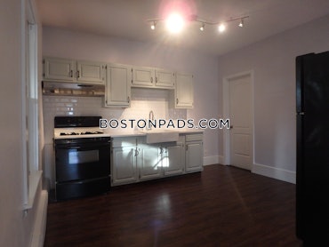 Natick, MA - 2 Beds, 1.5 Baths - $2,600 - ID#4862477