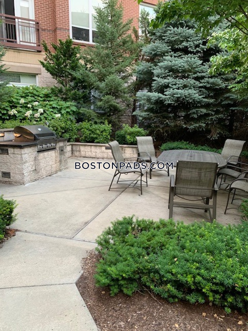 NEEDHAM - 1 Bed, 1 Bath - Image 43