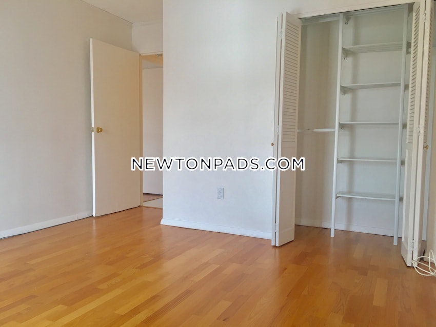 NEWTON - CHESTNUT HILL - 2 Beds, 2 Baths - Image 6