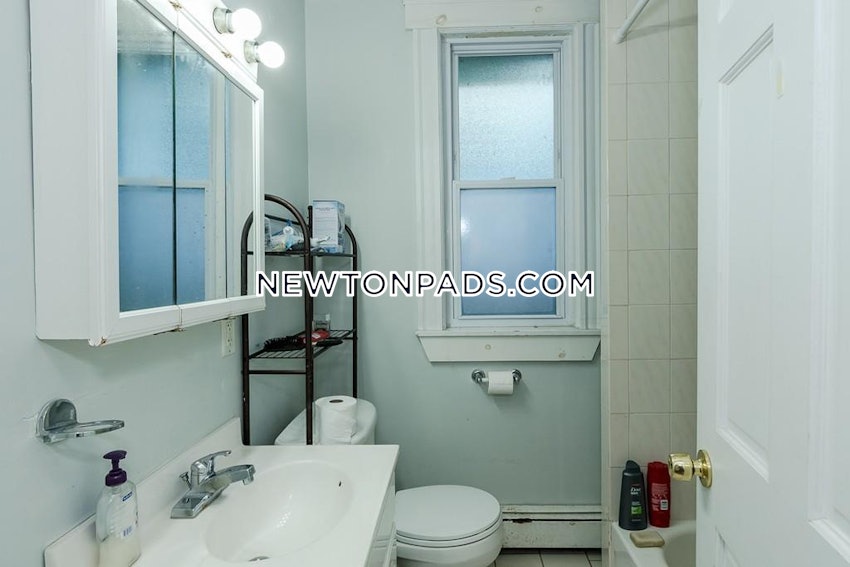 Newton - Chestnut Hill - 5 Beds, 2.5 Baths - Image 5