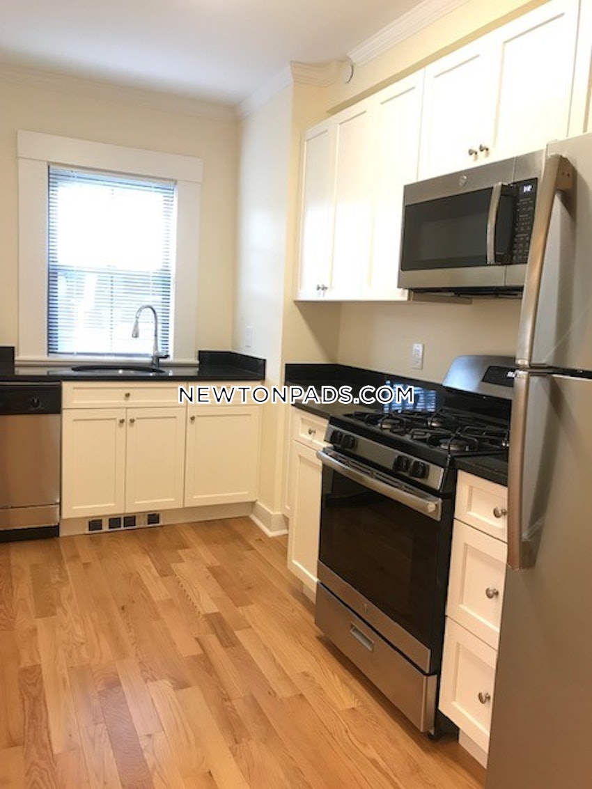 NEWTON - CHESTNUT HILL - 2 Beds, 1 Bath - Image 1