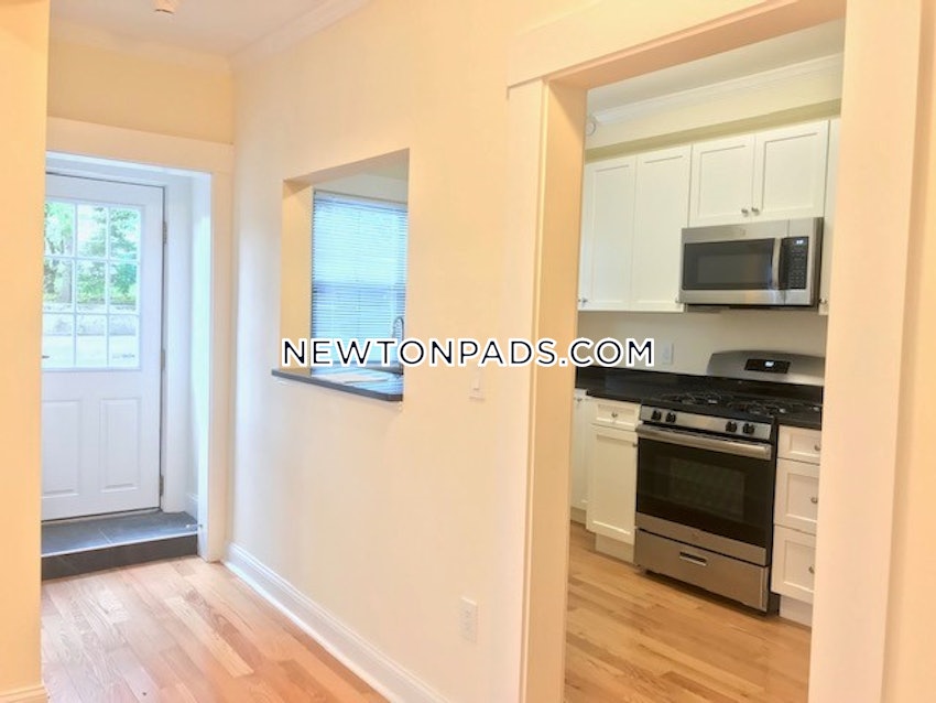 NEWTON - CHESTNUT HILL - 2 Beds, 1 Bath - Image 2