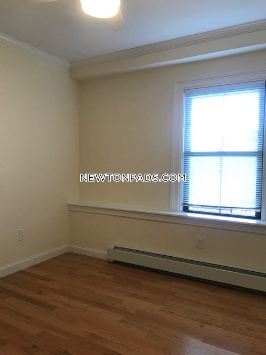 NEWTON - CHESTNUT HILL - 2 Beds, 1 Bath - Image 5