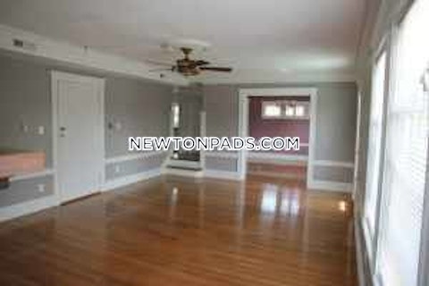 Commonwealth Ave. Newton photo 3