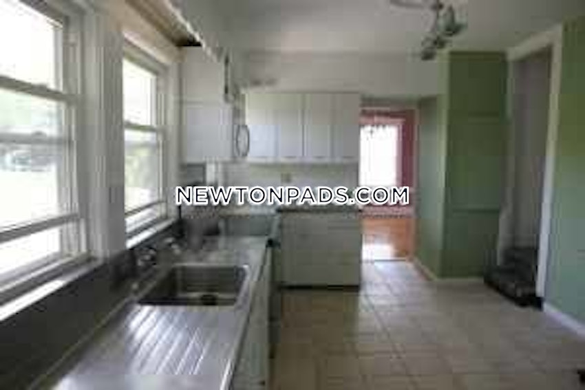 NEWTON - CHESTNUT HILL - 4 Beds, 2 Baths - Image 4