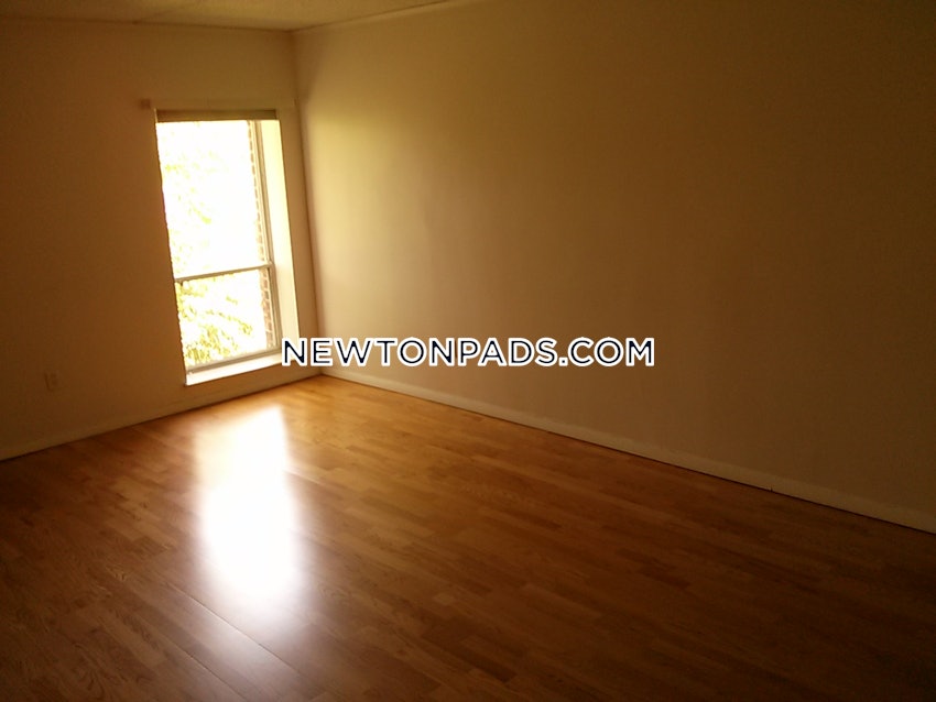 NEWTON - CHESTNUT HILL - 2 Beds, 2 Baths - Image 22