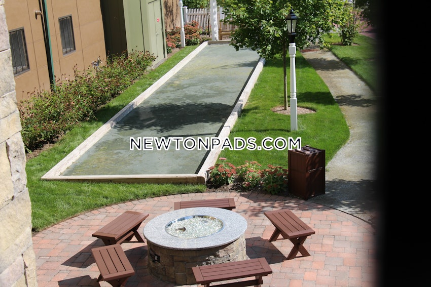 NEWTON - CHESTNUT HILL - 1 Bed, 1.5 Baths - Image 7