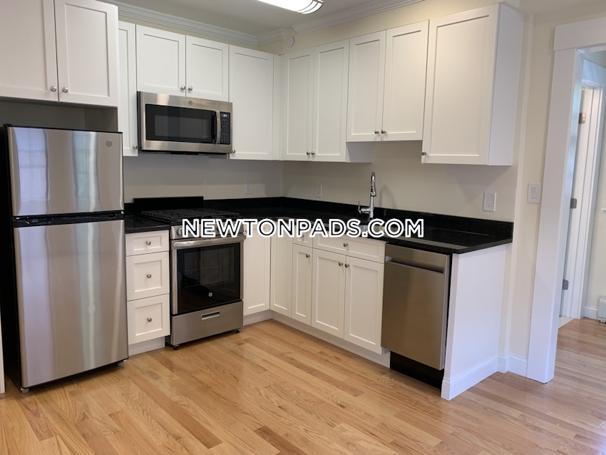 NEWTON - CHESTNUT HILL - 1 Bed, 1 Bath - Image 1