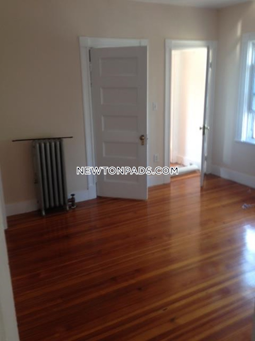 NEWTON - NEWTON CORNER - 5 Beds, 2 Baths - Image 46