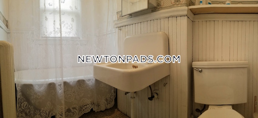 NEWTON - NEWTON CORNER - 1 Bed, 1 Bath - Image 23