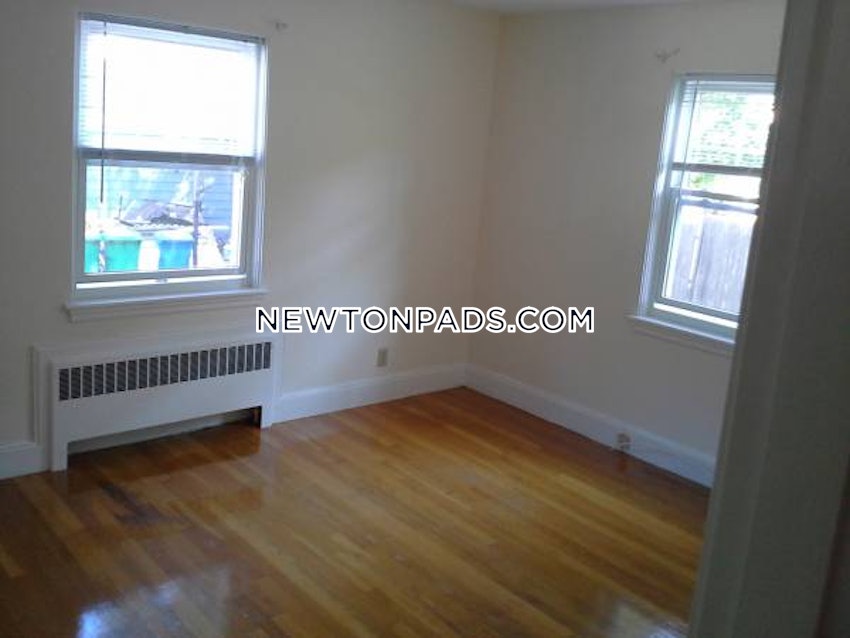 NEWTON - NEWTONVILLE - 3 Beds, 1 Bath - Image 18