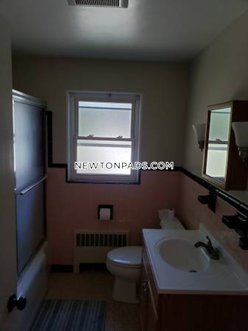 NEWTON - NEWTONVILLE - 3 Beds, 1 Bath - Image 22