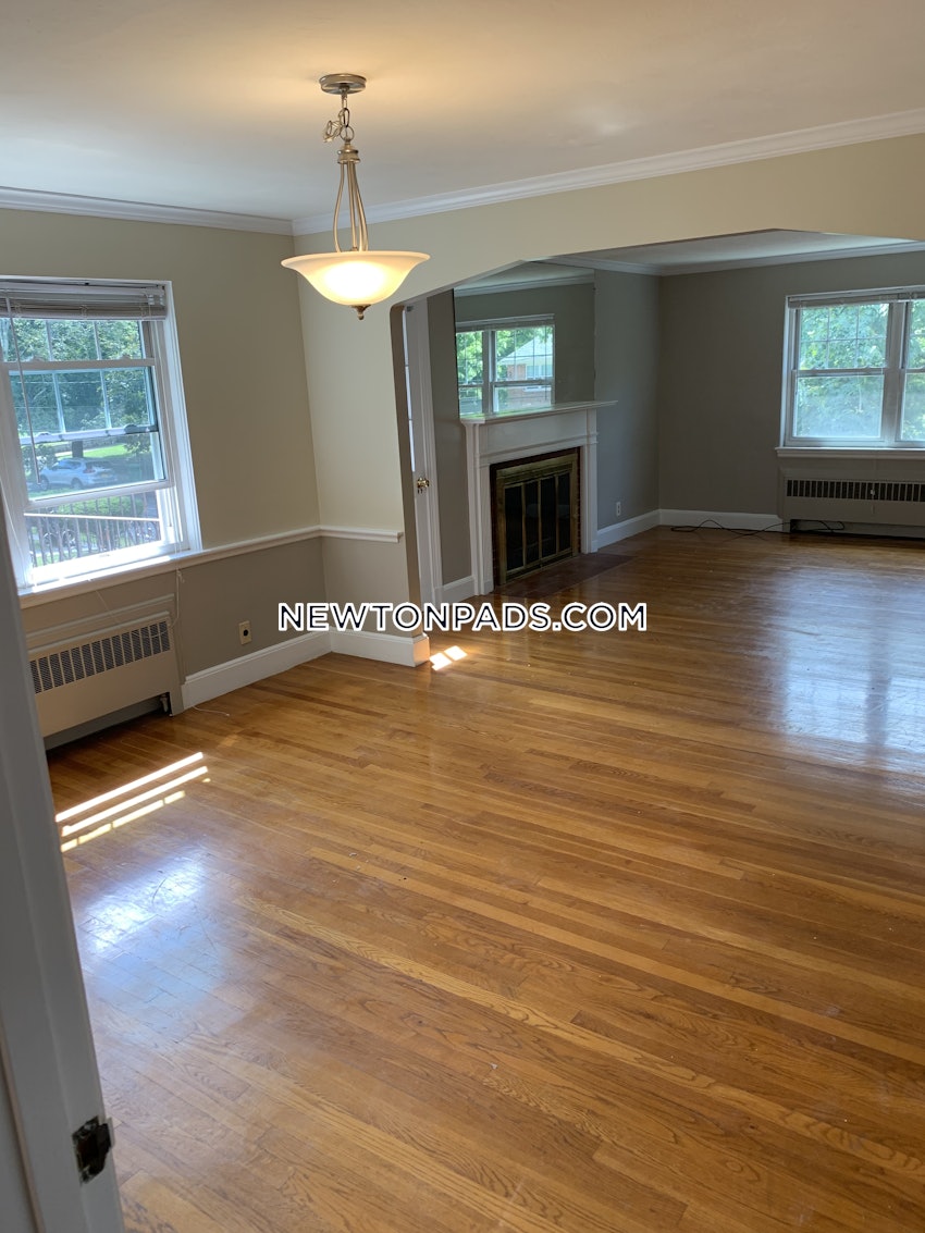 NEWTON - NEWTONVILLE - 3 Beds, 1 Bath - Image 26