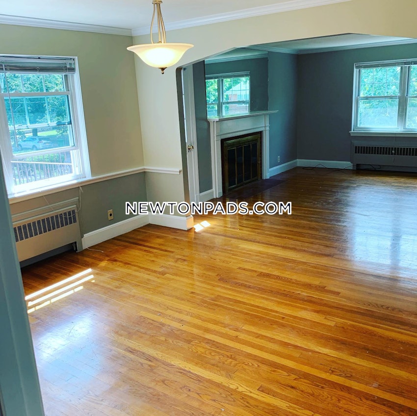 NEWTON - NEWTONVILLE - 3 Beds, 1 Bath - Image 45