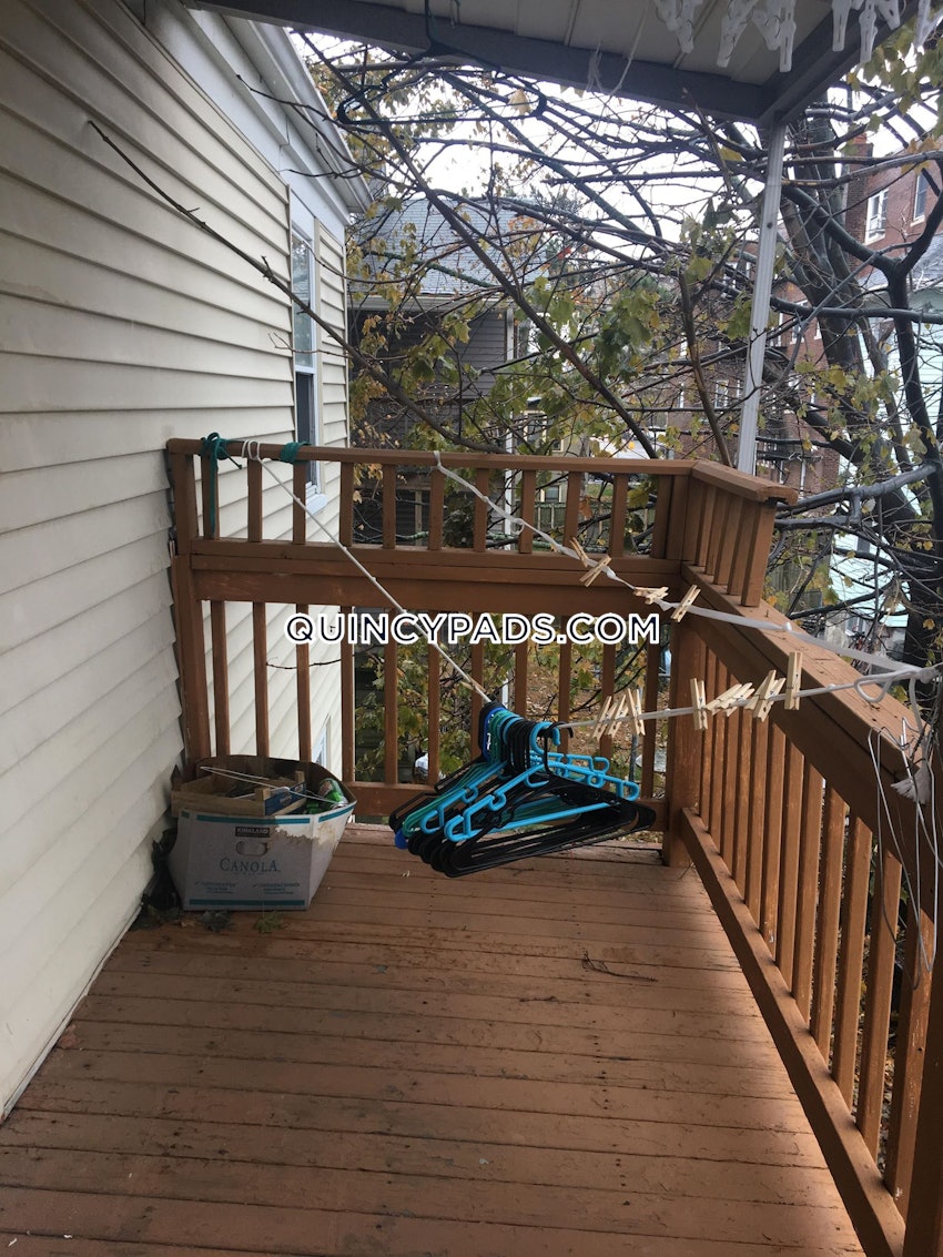 QUINCY - WOLLASTON - 2 Beds, 1 Bath - Image 4