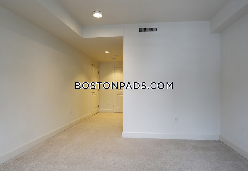 READING - 2 Beds, 2 Baths - Image 14