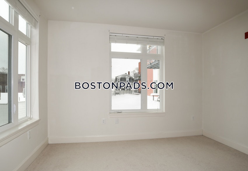 READING - 2 Beds, 2 Baths - Image 15