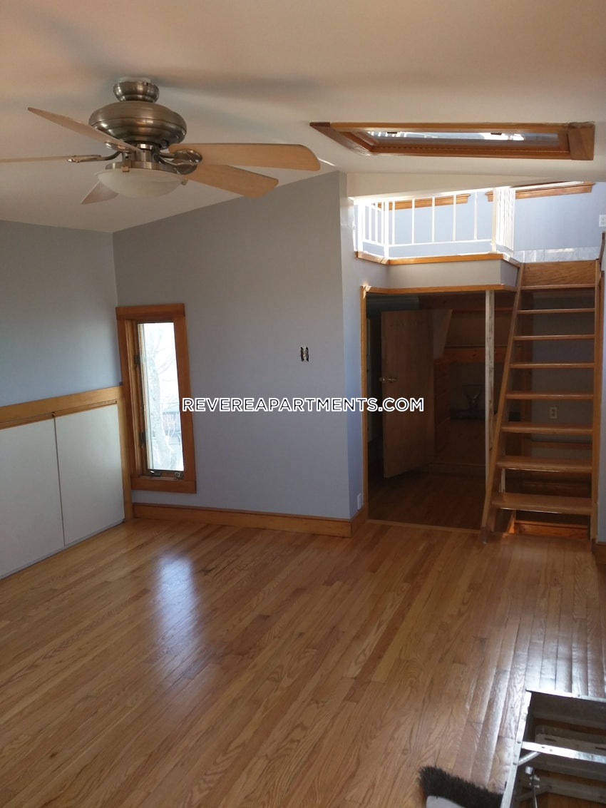 REVERE - 1 Bed, 2 Baths - Image 12