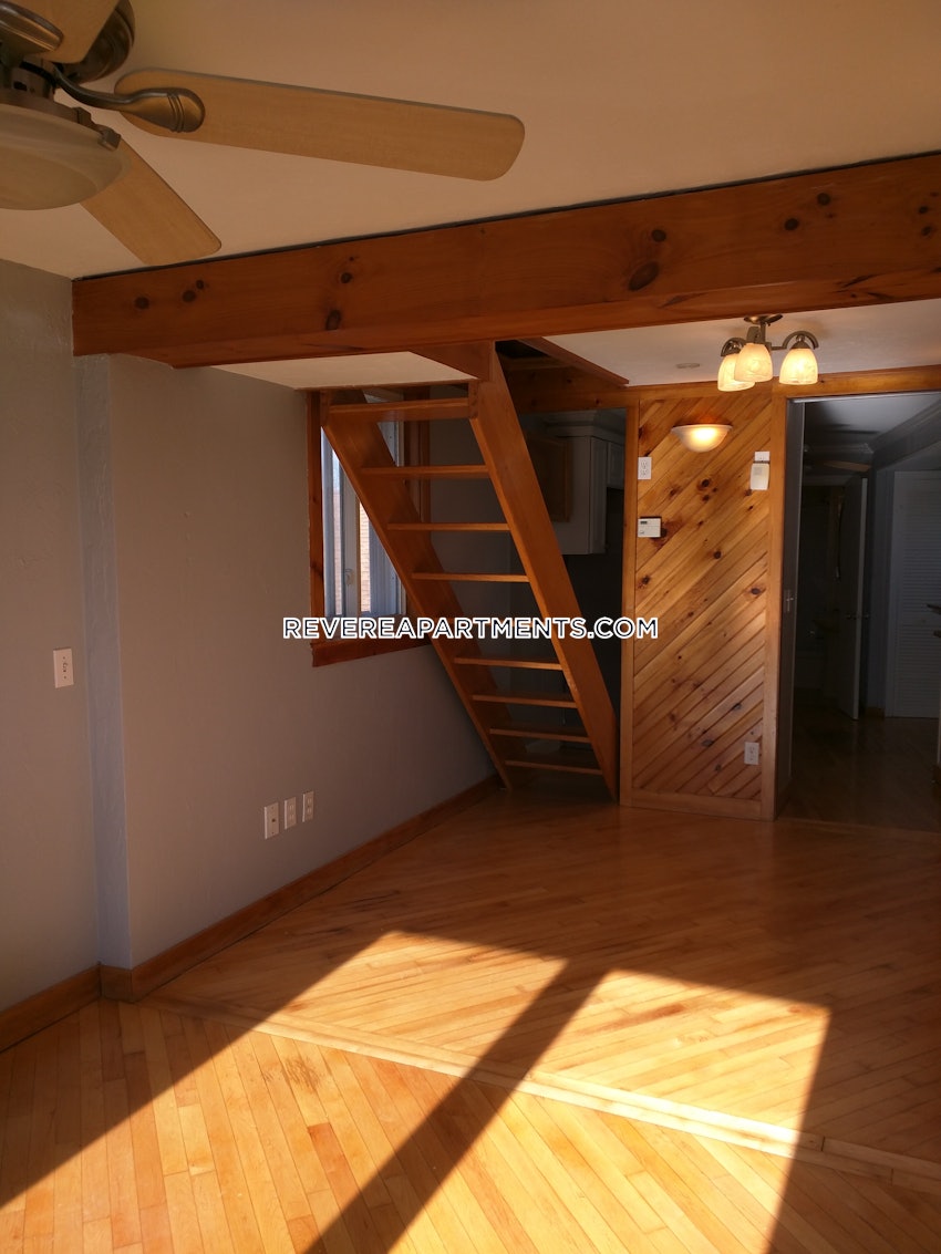 REVERE - 1 Bed, 2 Baths - Image 4