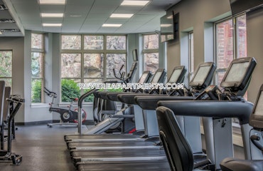 Overlook Ridge Dr. Revere