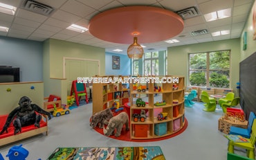 Overlook Ridge Dr. Revere