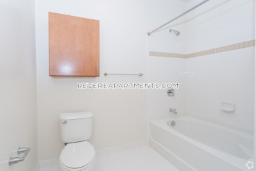 Overlook Ridge Dr. Revere