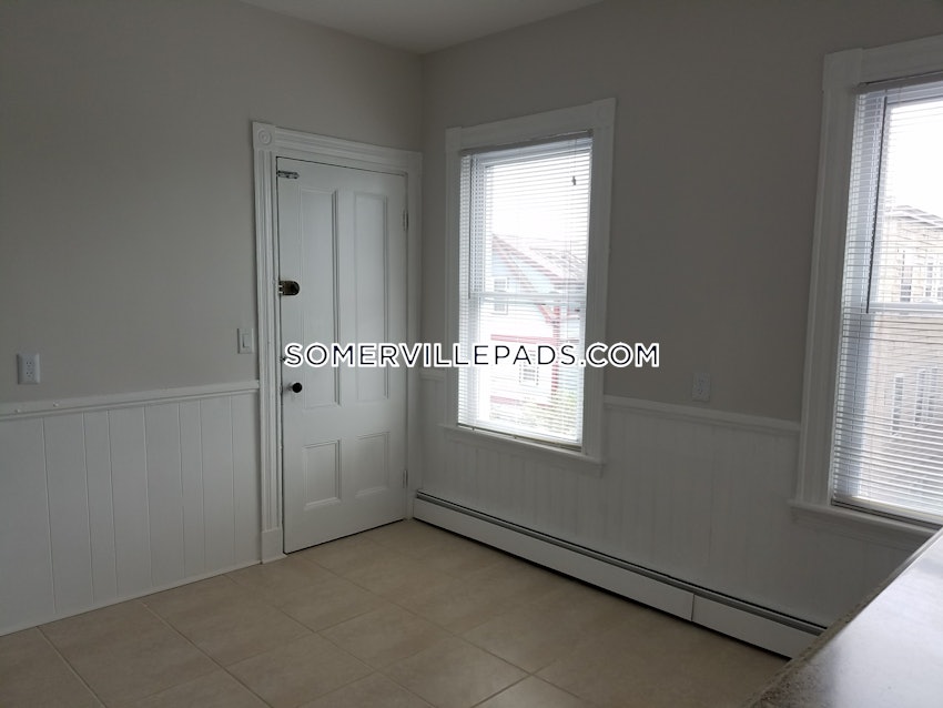 SOMERVILLE- DALI/ INMAN SQUARES - 3 Beds, 1 Bath - Image 6