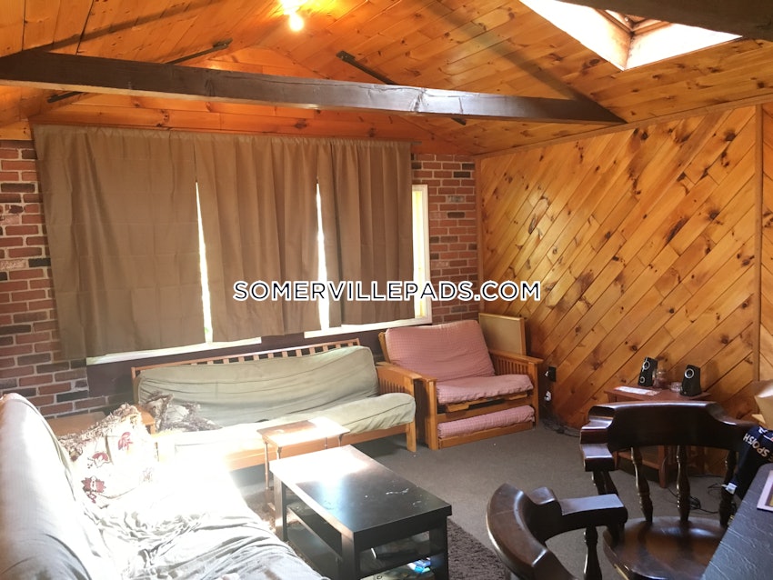 SOMERVILLE - DAVIS SQUARE - 4 Beds, 2 Baths - Image 45