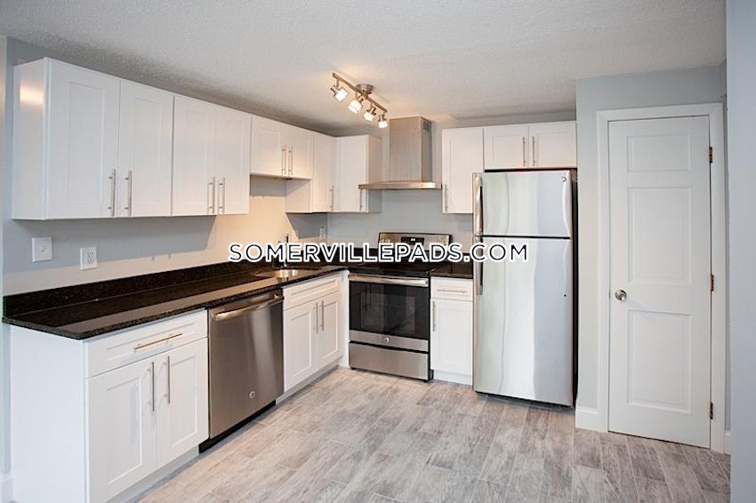 SOMERVILLE - MAGOUN/BALL SQUARE - 1 Bed, 1 Bath - Image 1