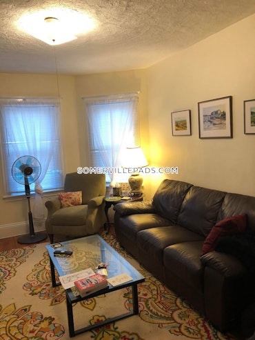 Davis Square, Somerville, MA - 2 Beds, 1 Bath - $2,700 - ID#4799644