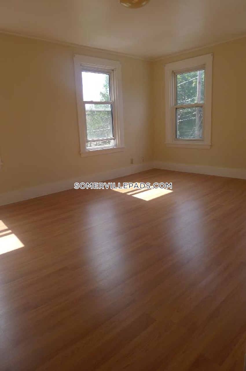 SOMERVILLE - EAST SOMERVILLE - 5 Beds, 2.5 Baths - Image 12