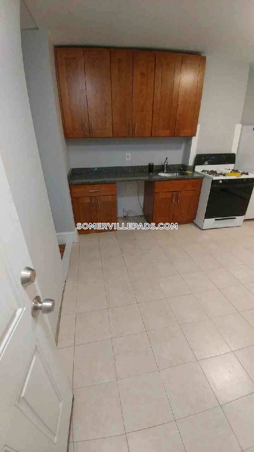 SOMERVILLE - EAST SOMERVILLE - 2 Beds, 1 Bath - Image 9