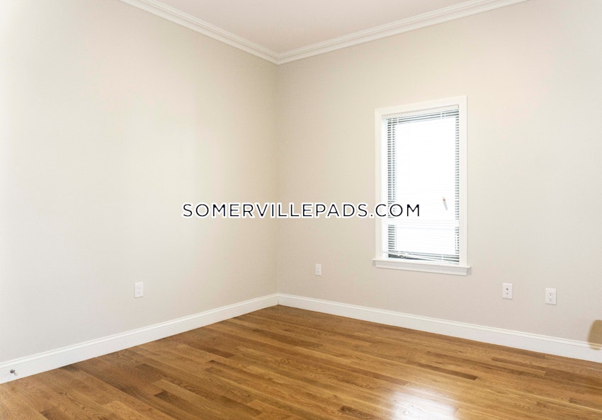 SOMERVILLE - EAST SOMERVILLE - 4 Beds, 2 Baths - Image 4