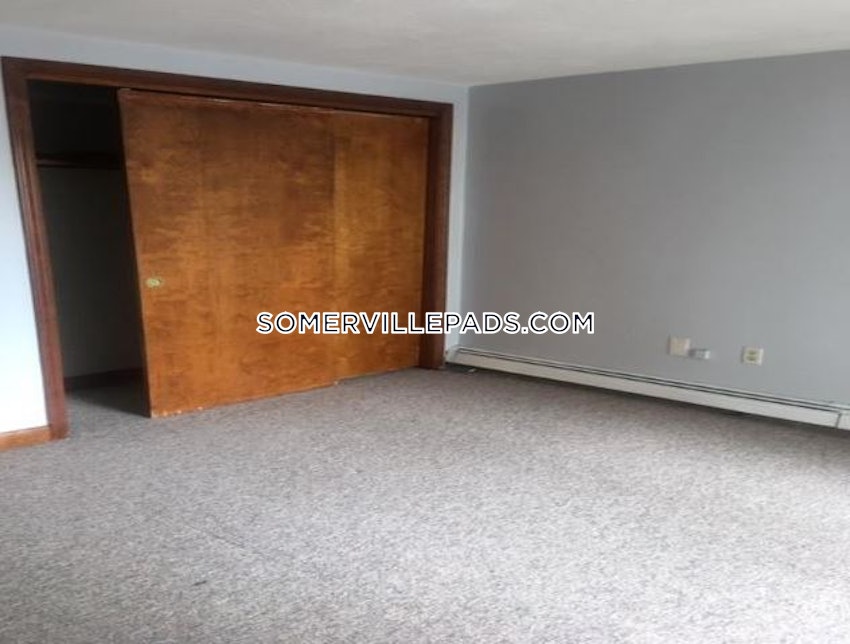 SOMERVILLE - TUFTS - 1 Bed, 1 Bath - Image 7