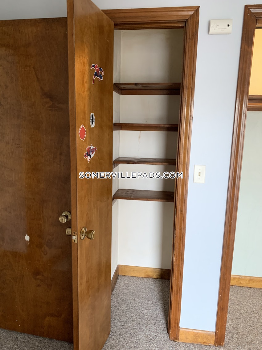 SOMERVILLE - TUFTS - 1 Bed, 1 Bath - Image 10