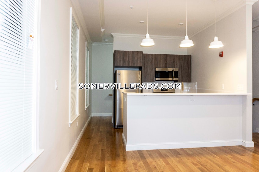 SOMERVILLE - EAST SOMERVILLE - 4 Beds, 2 Baths - Image 17