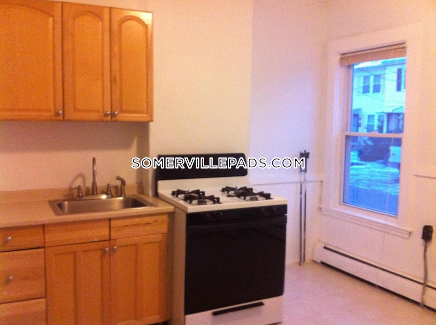 SOMERVILLE - EAST SOMERVILLE - 2 Beds, 1 Bath - Image 1