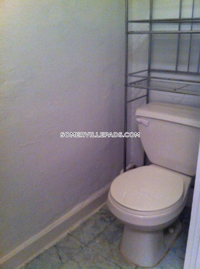 SOMERVILLE - EAST SOMERVILLE - 2 Beds, 1 Bath - Image 11